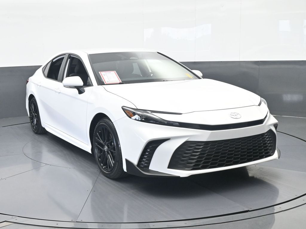 Used 2026 Wind Chill Pearl Toyota SE image 9