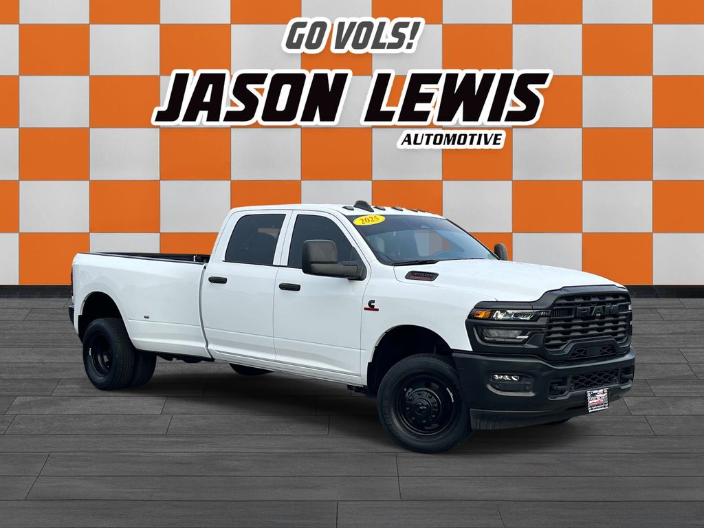 Bright White Clearcoat 2025 RAM 3500 Pickup Truck Four-Wheel Drive 8-Speed Automatic