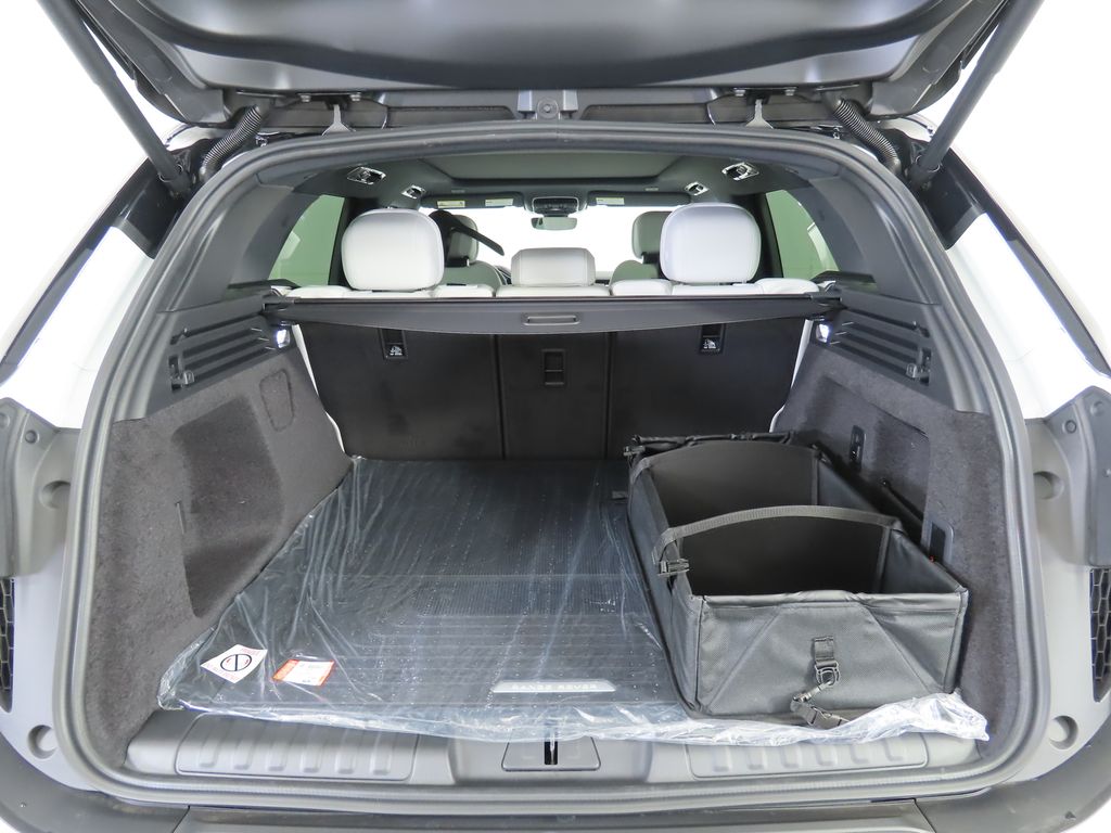 Thumbnail: 2025 Land Rover Range Rover Sport - 29