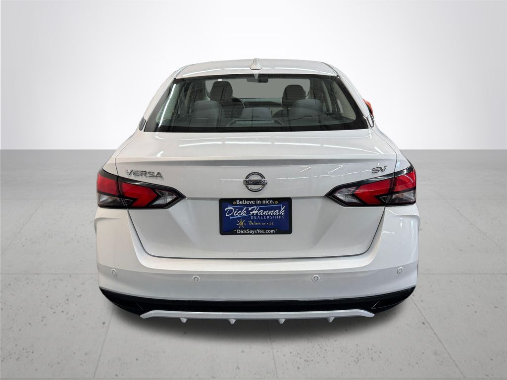 2021 Nissan Versa 1.6 SV