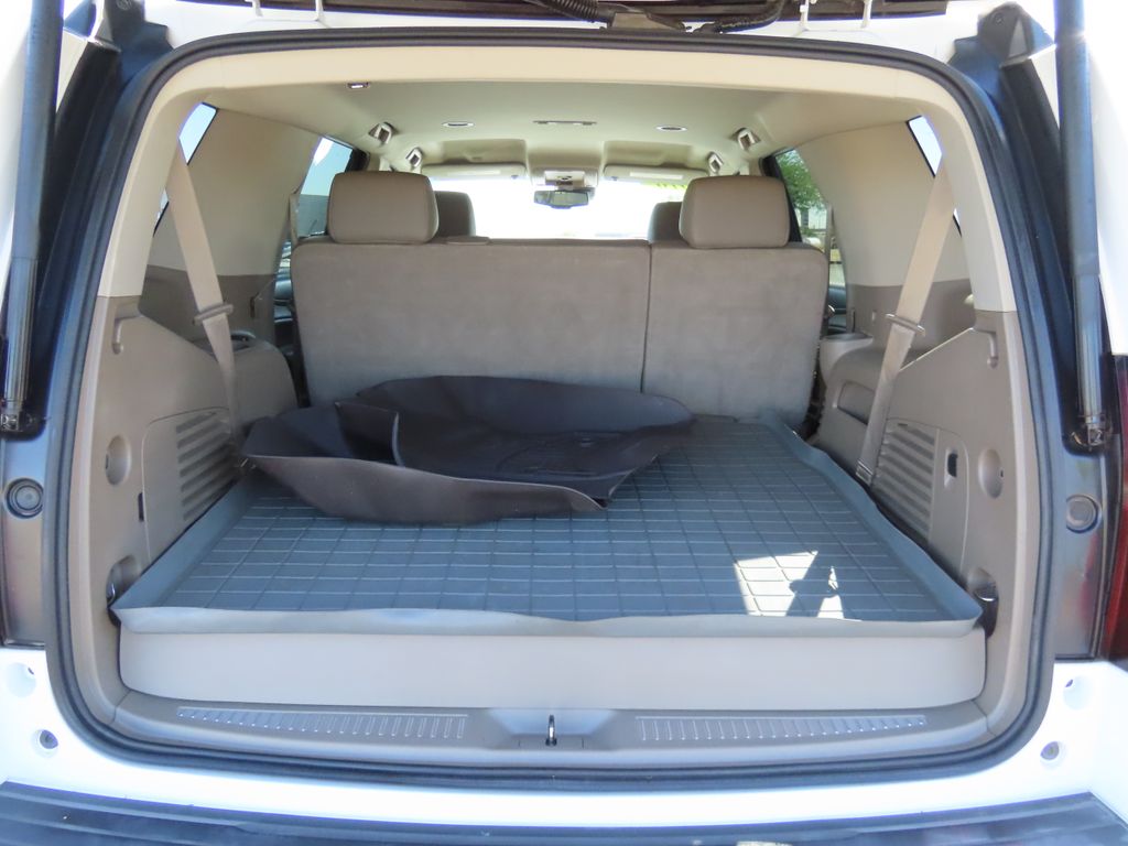 2016 Chevrolet Tahoe LT 27