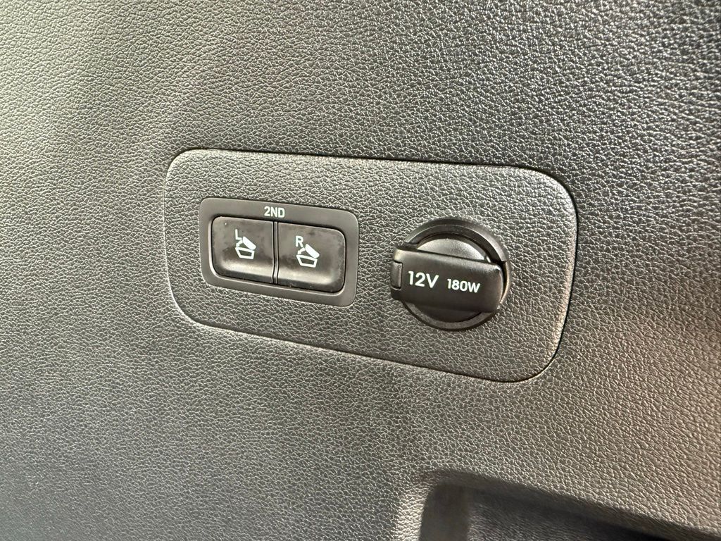 Thumbnail: 2019 Hyundai Santa Fe - 26