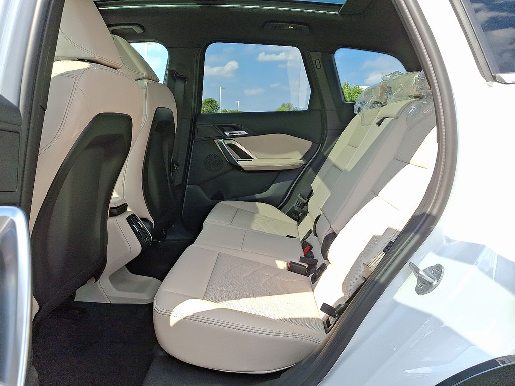 Thumbnail: 2025 BMW X1 - 5