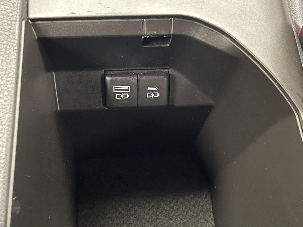 2023 Toyota Camry SE 30