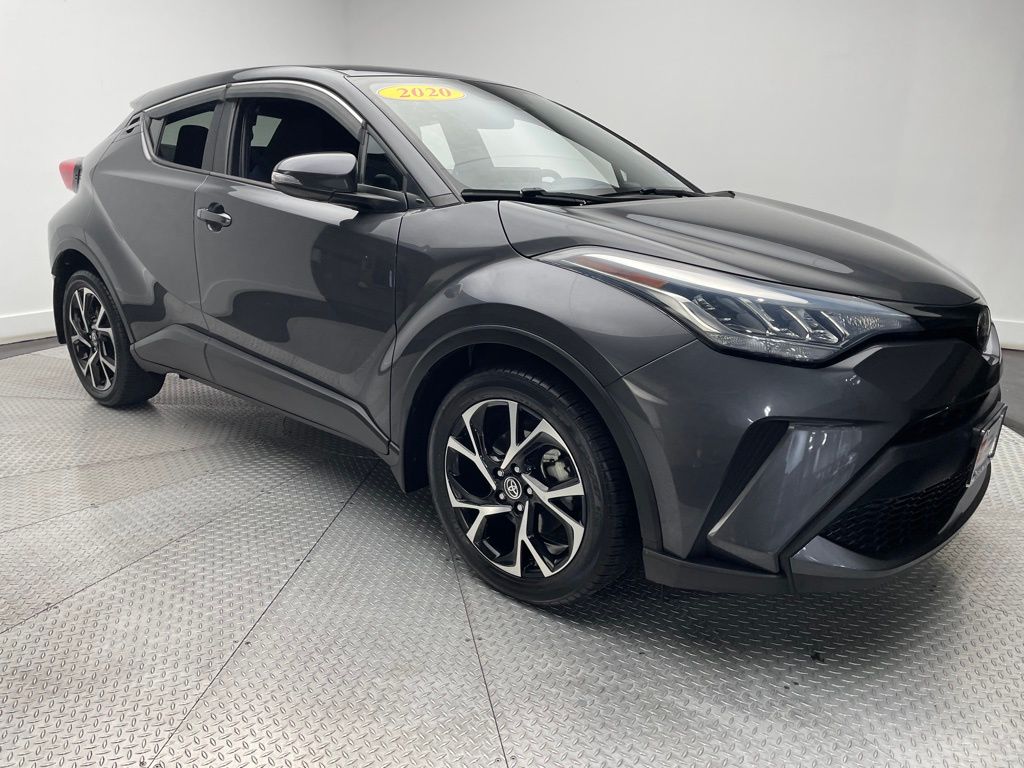 2020 Toyota C-HR XLE 3