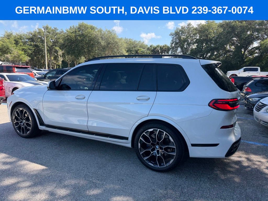 Used 2023 White BMW xDrive40i image 13