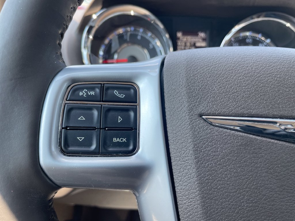 2013 Chrysler Town & Country #39