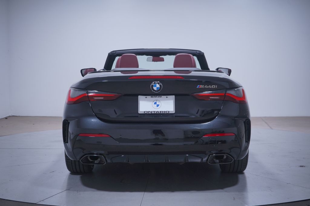 2024 BMW 4 Series M440i 9