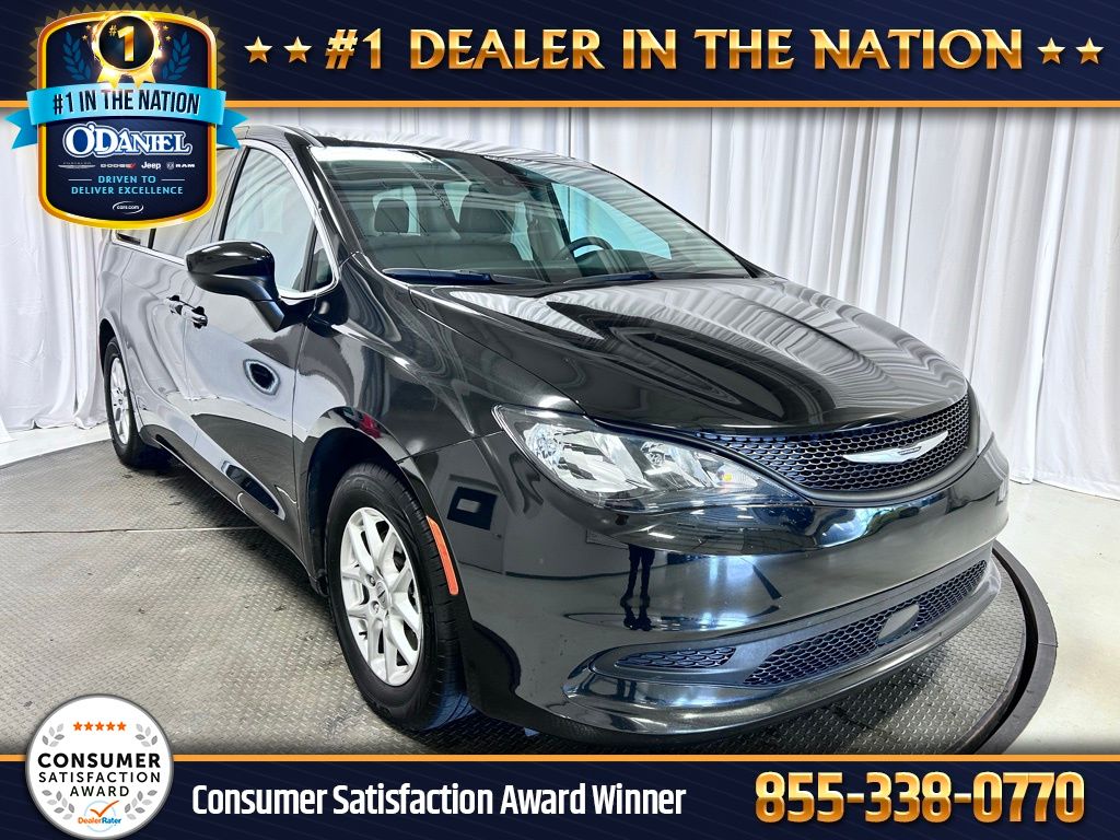 2023 Chrysler Voyager LX FWD