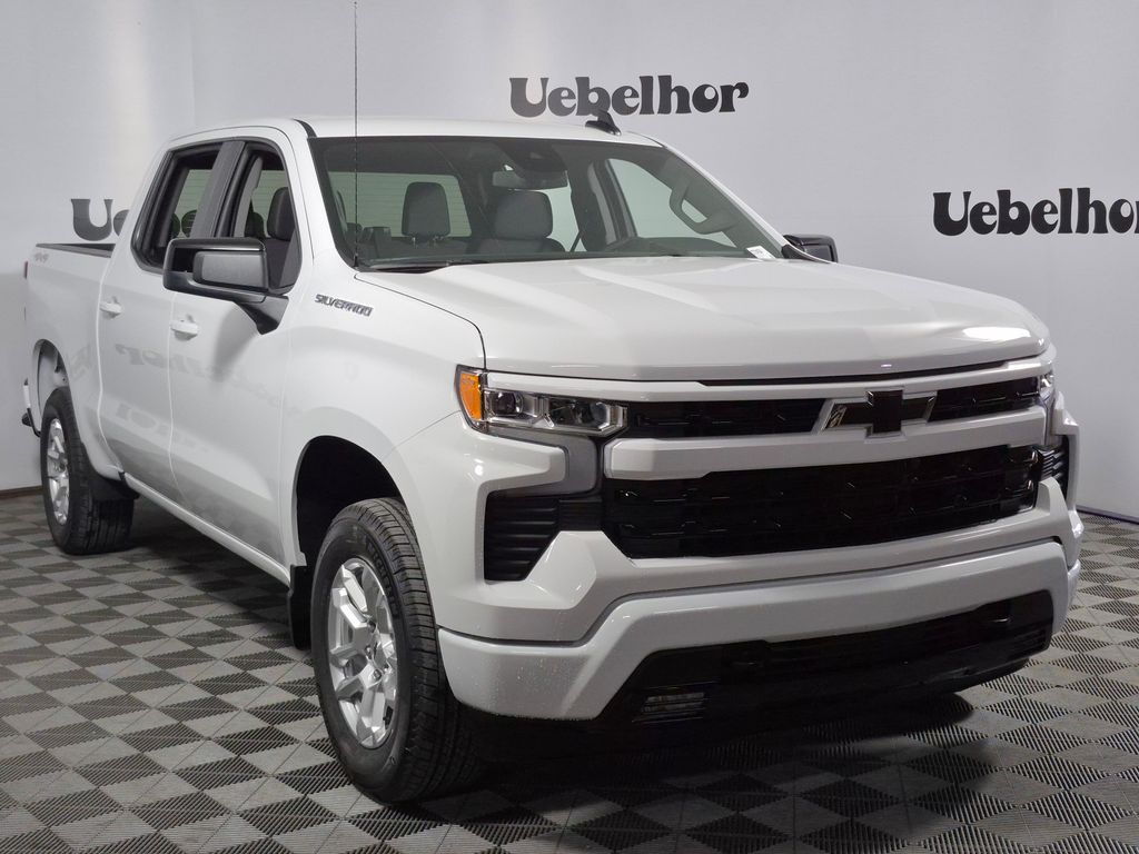 Summit White 2026 Chevrolet Silverado 1500 RST Crew Cab 4WD Pickup Truck Four-Wheel Drive Automatic