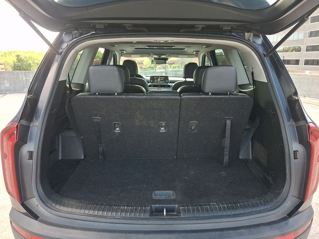 Thumbnail: 2020 Kia Telluride - 28