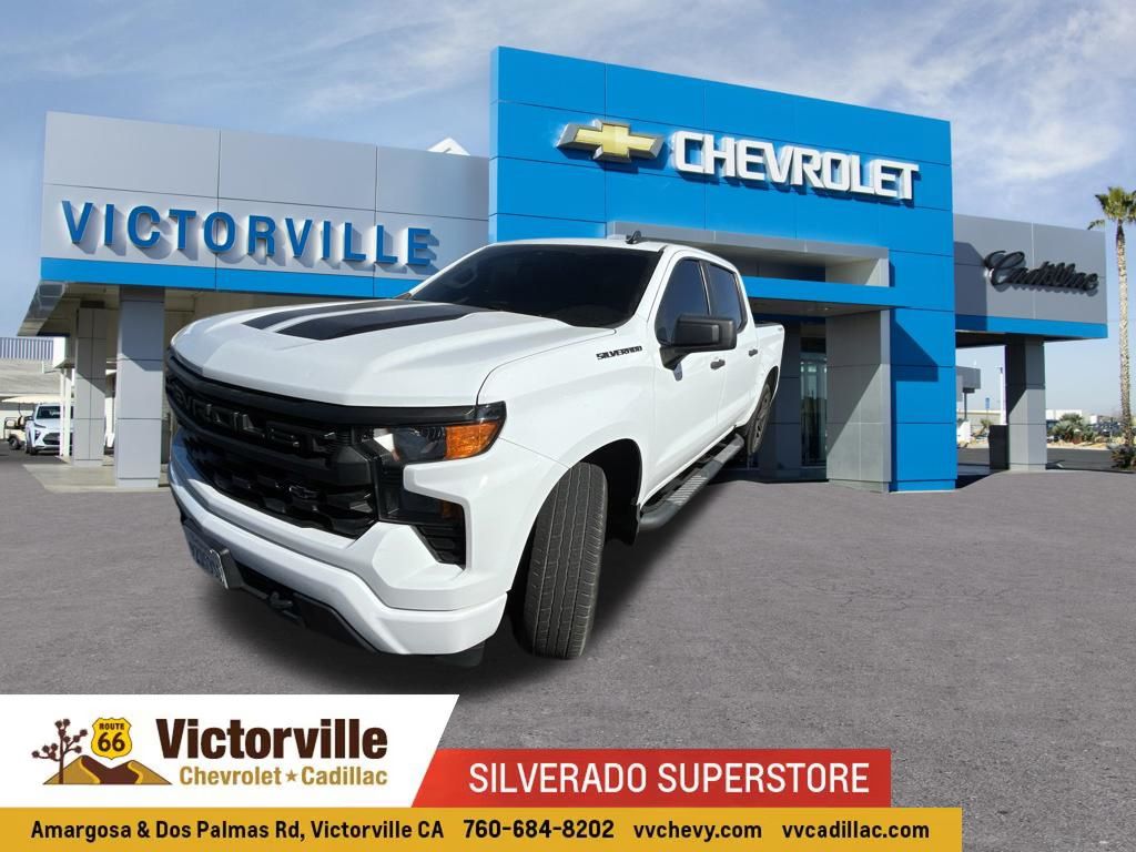 Summit White 2023 Chevrolet Silverado 1500 Pickup Truck Four-Wheel Drive 8-Speed Automatic