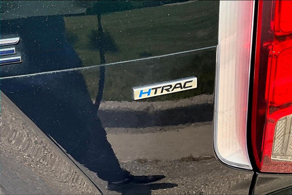 New 2025 Green Hyundai Calligraphy image 8