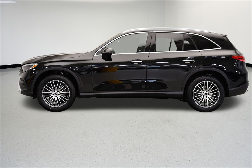 Thumbnail: 2025 Mercedes-Benz GLC - 2