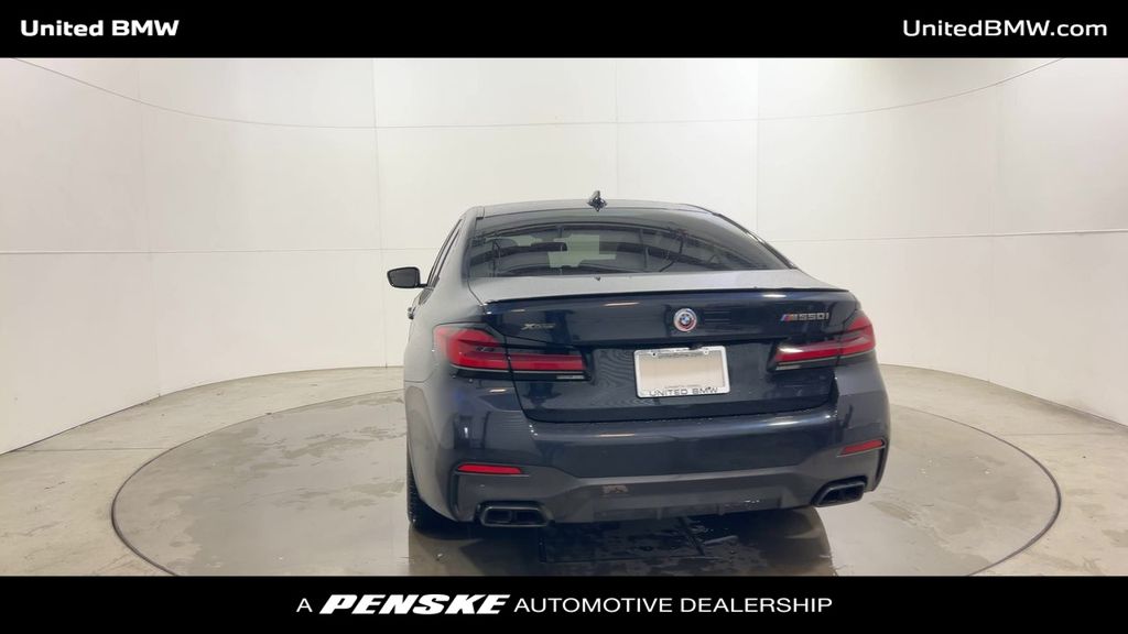 Thumbnail: 2023 BMW 5 Series - 7