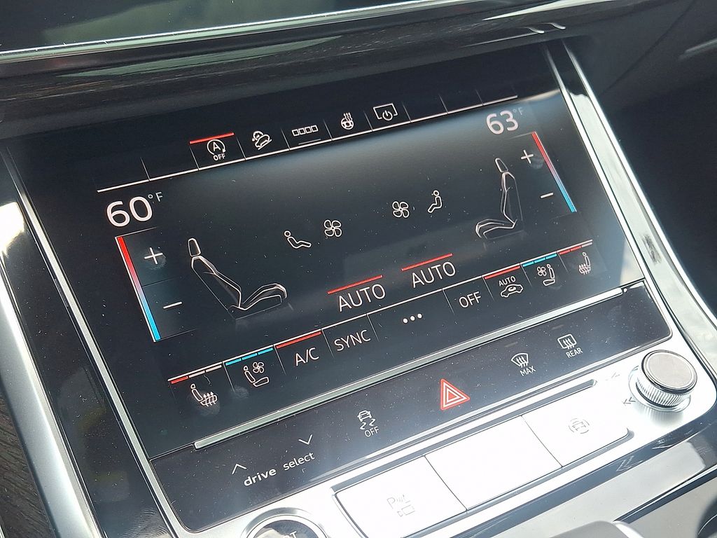 Thumbnail: 2026 Audi Q8 - 13
