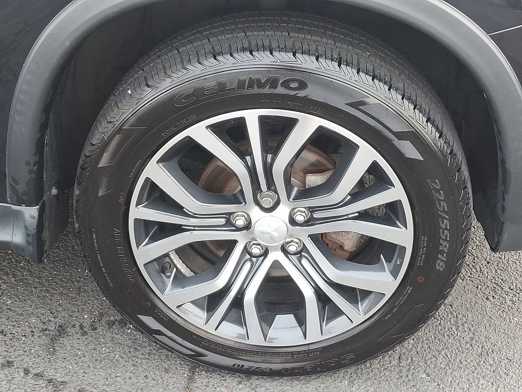 Thumbnail: 2019 Mitsubishi Outlander Sport - 8