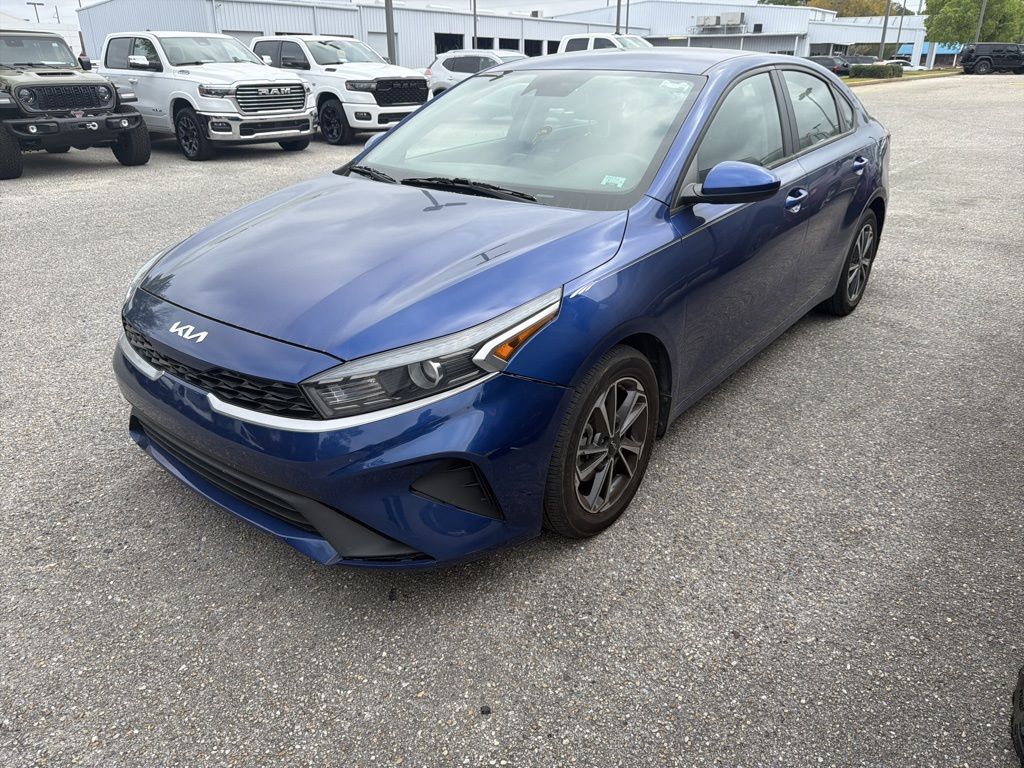 2023 Kia Forte LX FWD