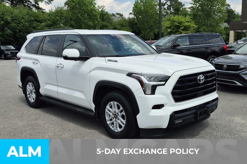 Used 2025 White Toyota SR5 image 3