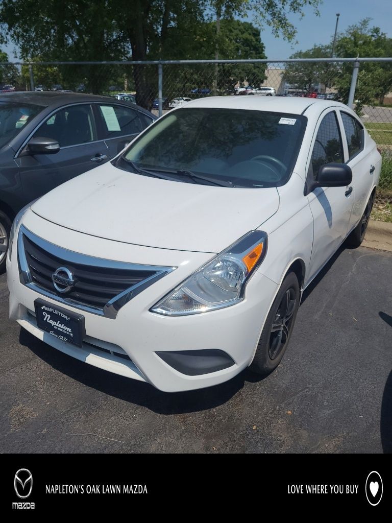 White (Fresh Powder) 2015 Nissan Versa Sedan Front-Wheel Drive Continuously Variable Transmission