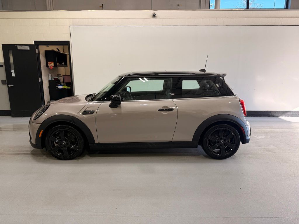 Thumbnail: 2023 MINI Cooper - 2