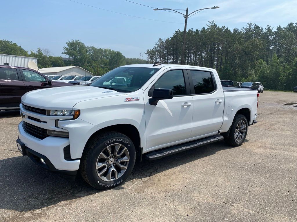 Summit White 2022 Chevrolet Silverado 1500 Pickup Truck Four-Wheel Drive Automatic