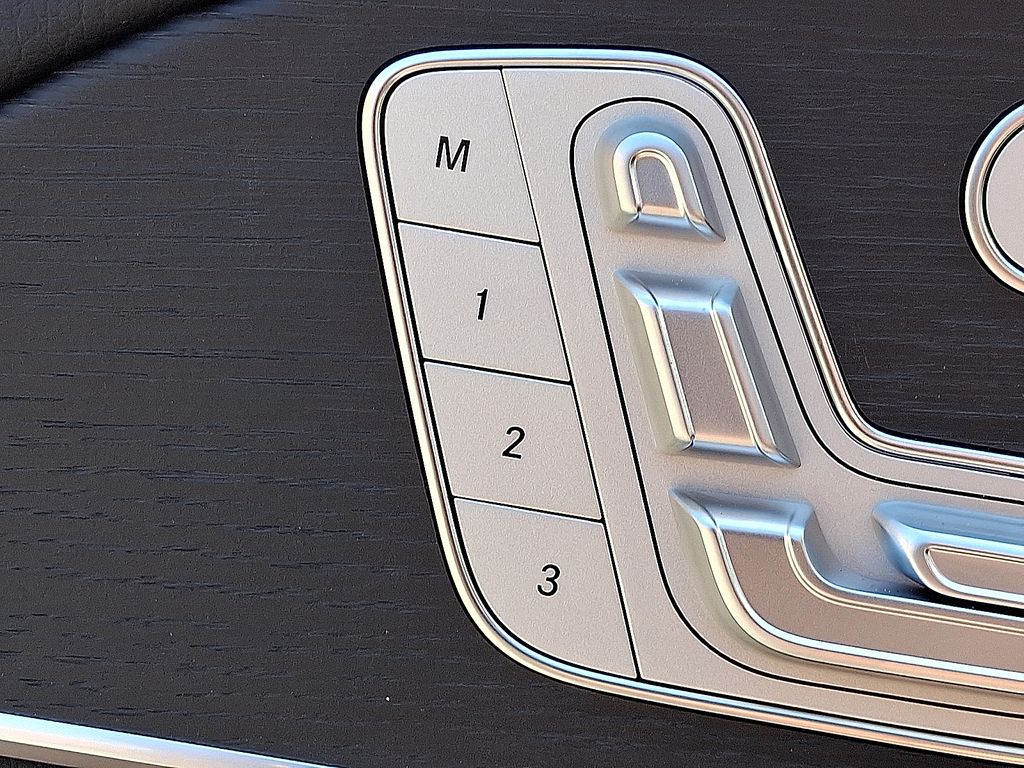 Thumbnail: 2026 Mercedes-Benz GLS - 19