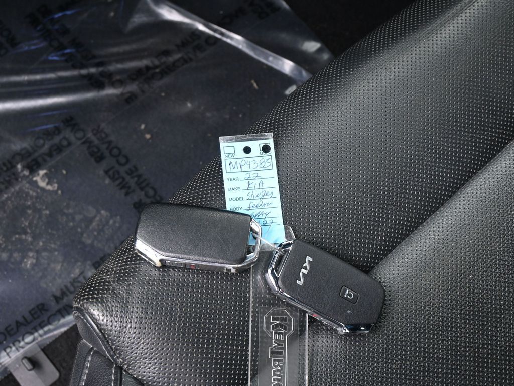Used 2022 Ceramic Silver Kia GT-Line image 18
