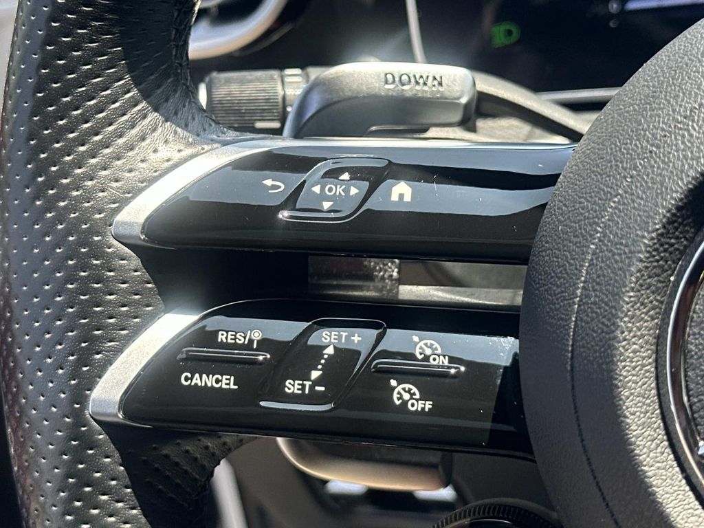 Thumbnail: 2024 Mercedes-Benz C-Class - 25