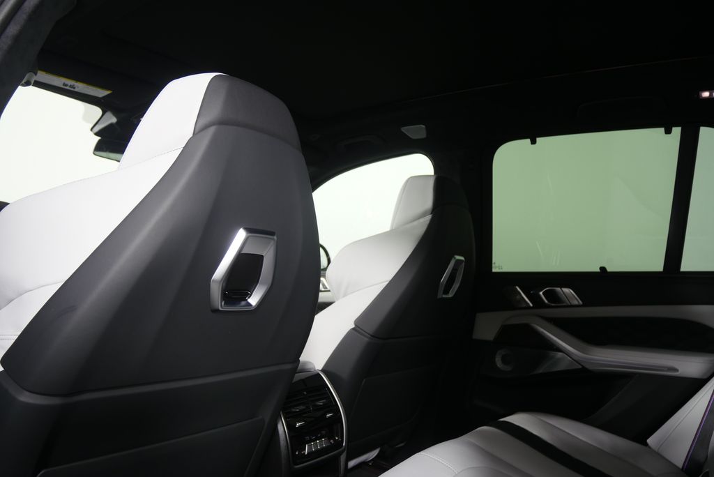 Thumbnail: 2026 BMW X5 - 17