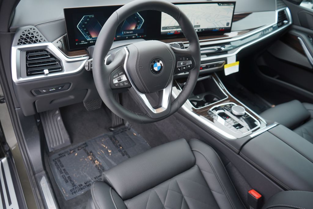 2025 BMW X5 sDrive40i 12