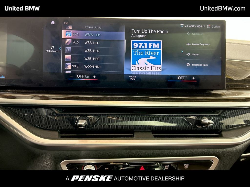 2023 BMW X7 xDrive40i 16