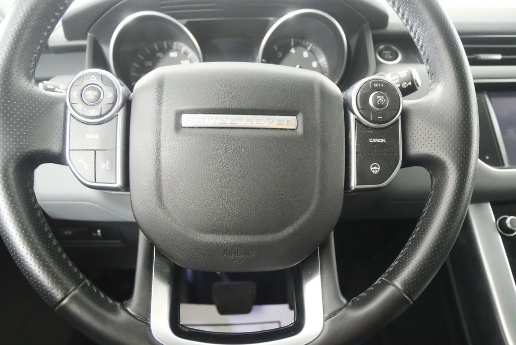 Thumbnail: 2015 Land Rover Range Rover Sport - 21