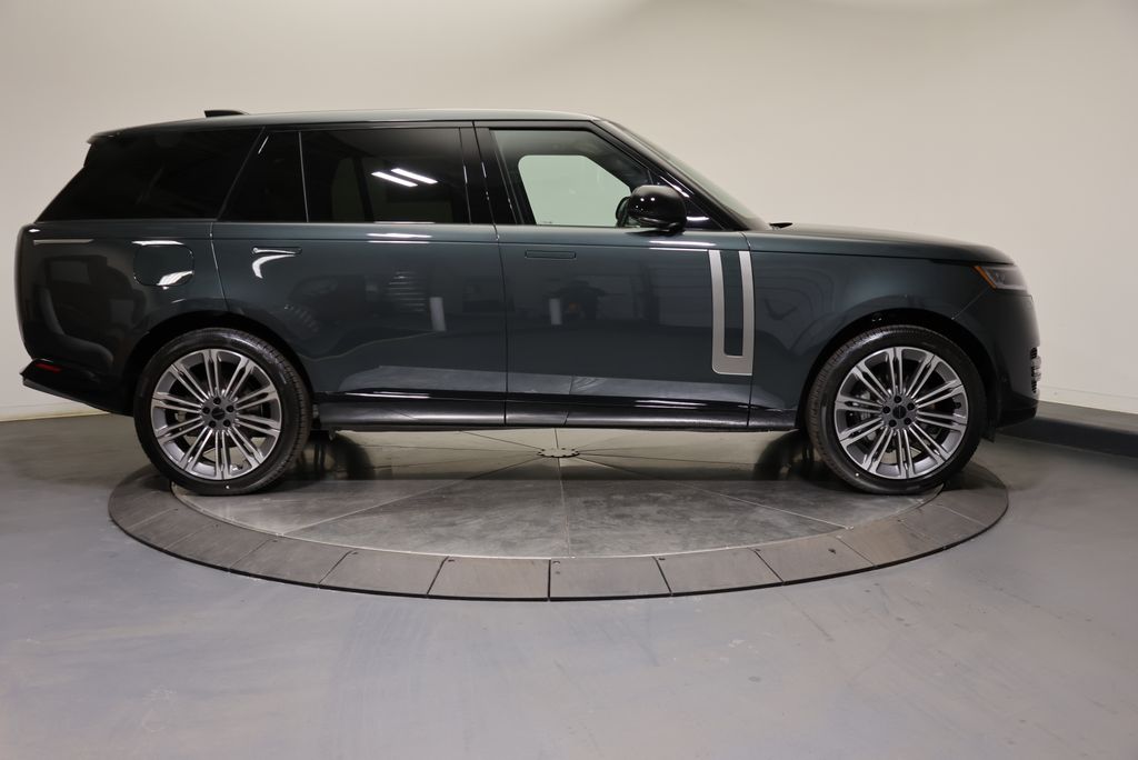Thumbnail: 2026 Land Rover Range Rover - 6