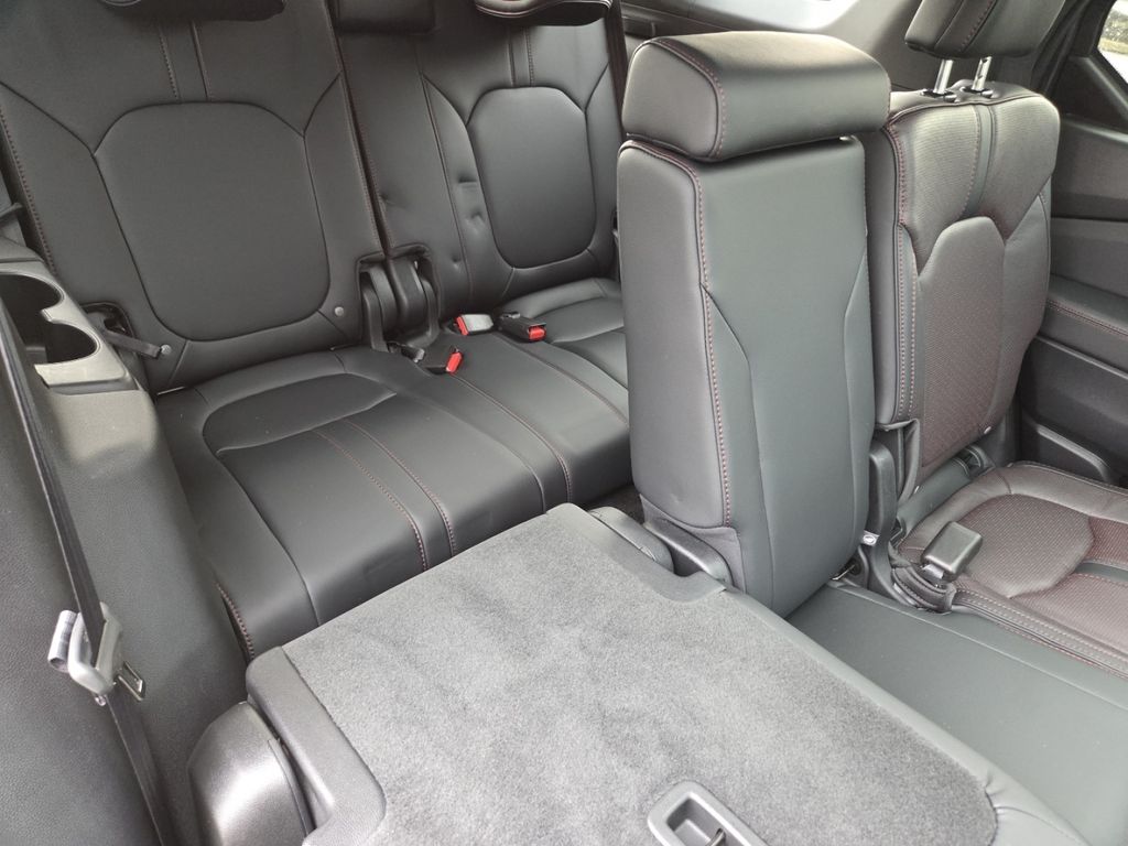 Certified Used 2025 Gray Honda Black Edition image 33