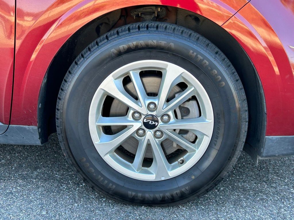 Used 2024 Red Kia LX image 45