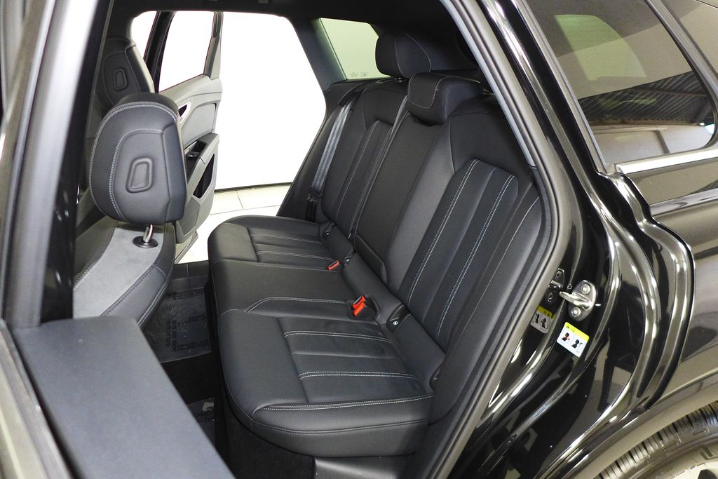 Thumbnail: 2023 Audi Q4 e-tron - 21