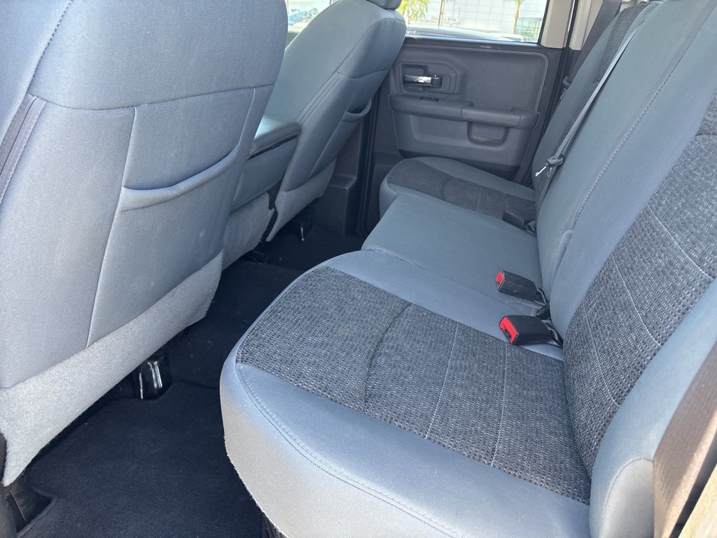 Thumbnail: 2019 RAM 1500 Classic - 13
