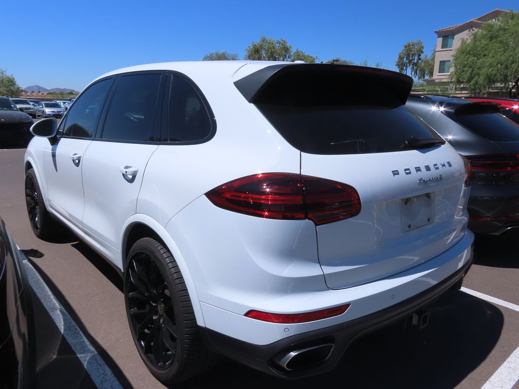 Thumbnail: 2017 Porsche Cayenne - 4