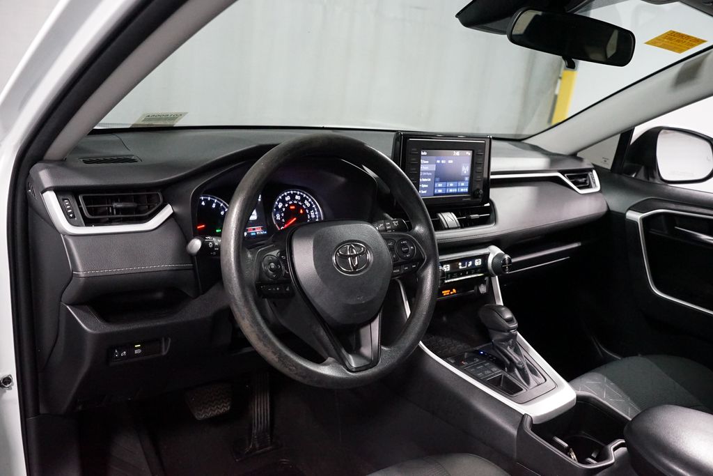 Thumbnail: 2022 Toyota RAV4 - 11