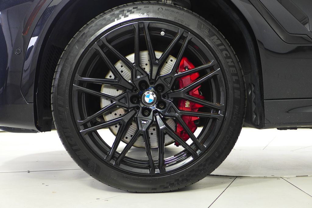 2024 BMW X6 M 5