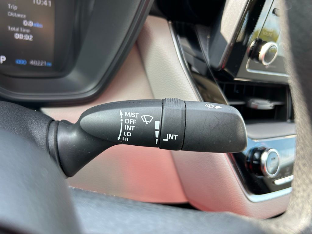 Thumbnail: 2022 Toyota Corolla - 20