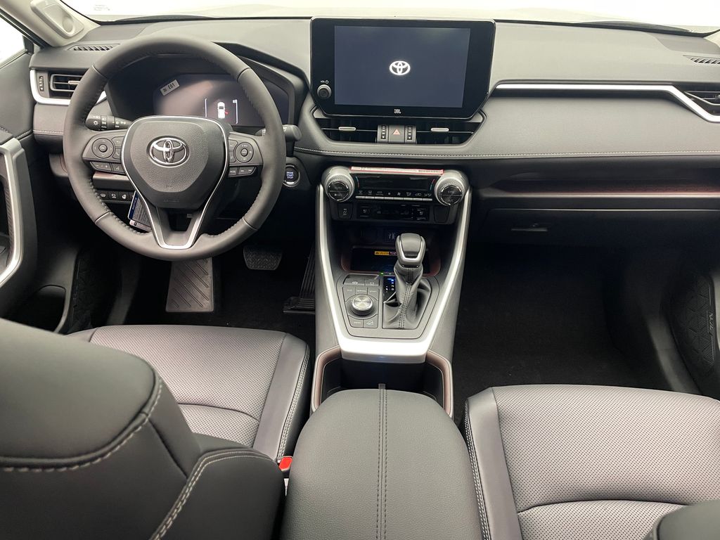 Thumbnail: 2025 Toyota RAV4 - 20