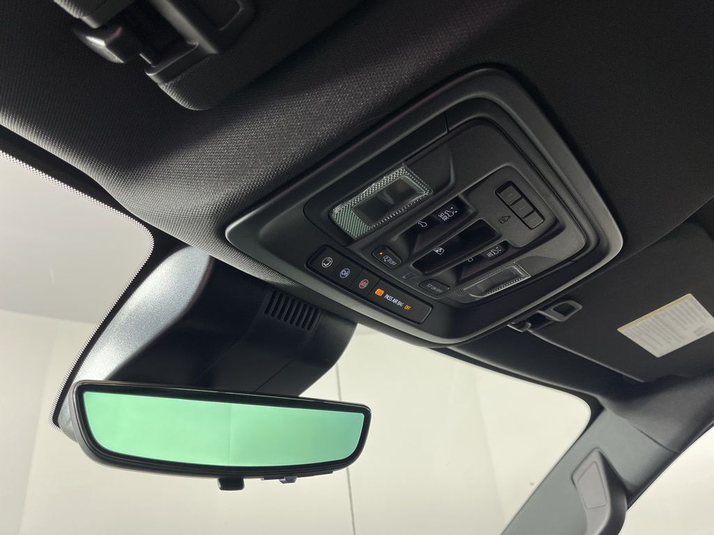 Thumbnail: 2025 Chevrolet Silverado 1500 - 27