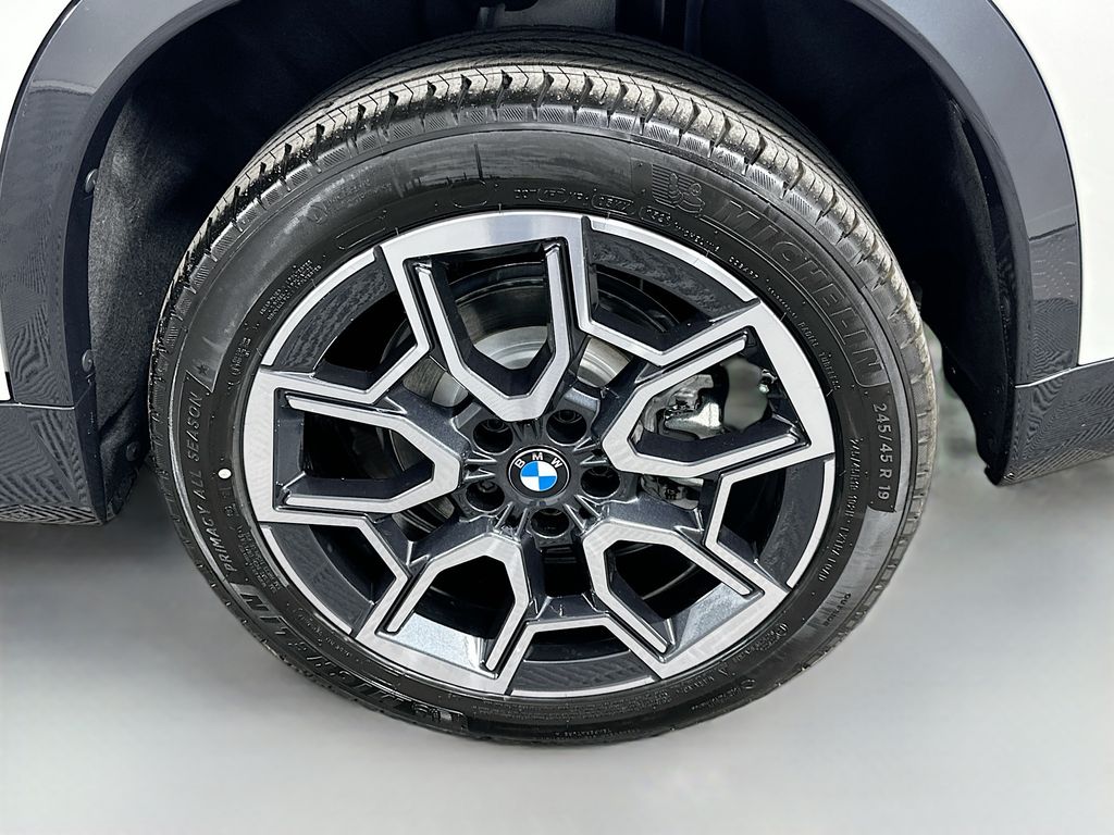 Thumbnail: 2026 BMW X1 - 23