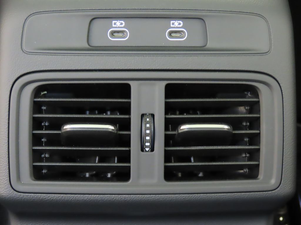 Thumbnail: 2025 Audi Q5 - 23