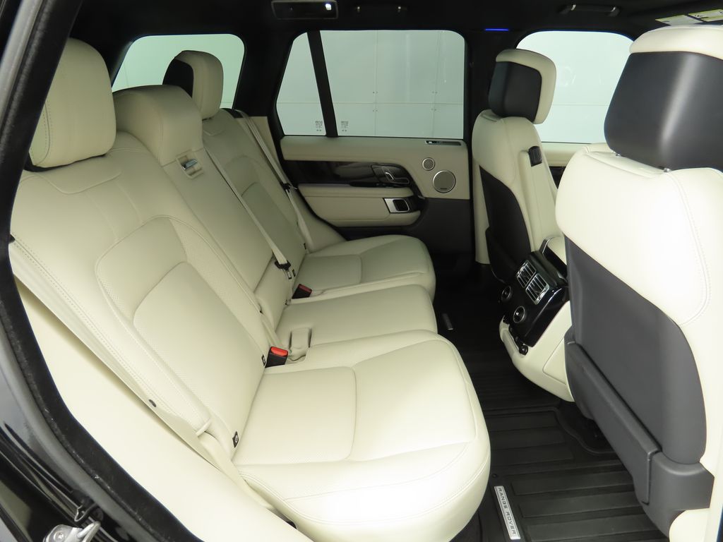 Thumbnail: 2022 Land Rover Range Rover - 22