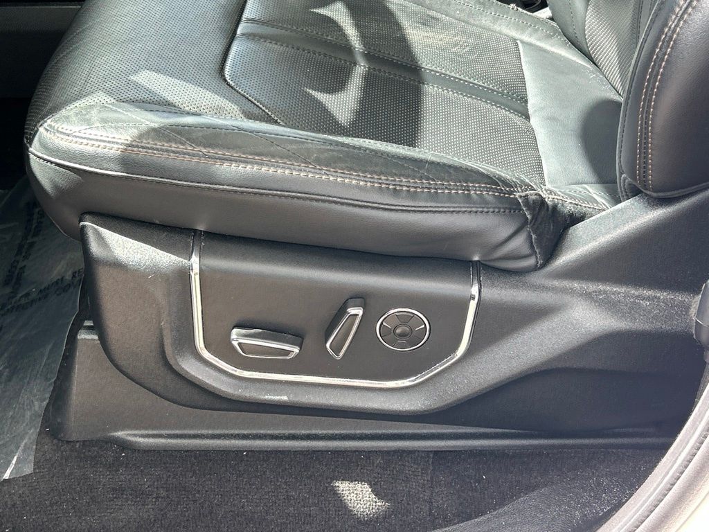 Certified Used 2019 White Ford Platinum image 16