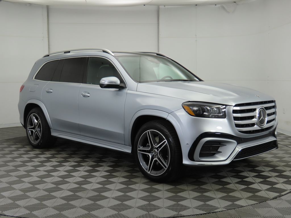 2025 Mercedes-Benz GLS 450 4MATIC 3