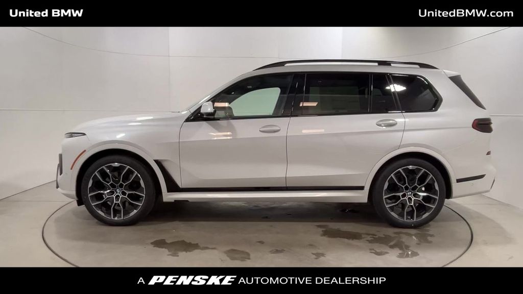 2025 BMW X7 xDrive40i 5